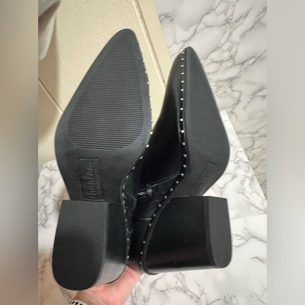 Charles By Charles David Varick Bootie Size 11 - Picture 7 of 9
